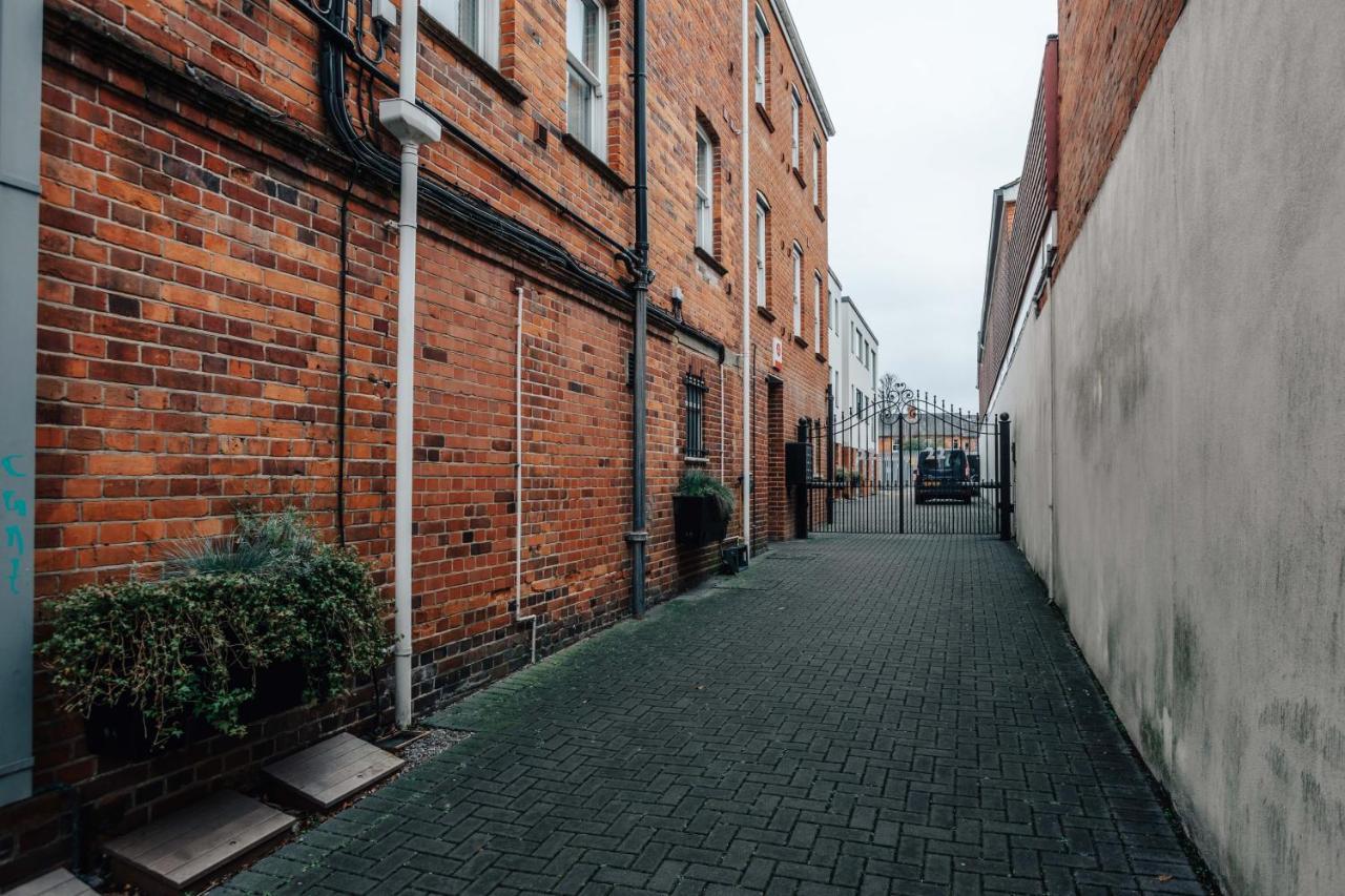 Central Modern Flat For 4-6 & Dedicated Parking Henley-on-Thames Eksteriør billede