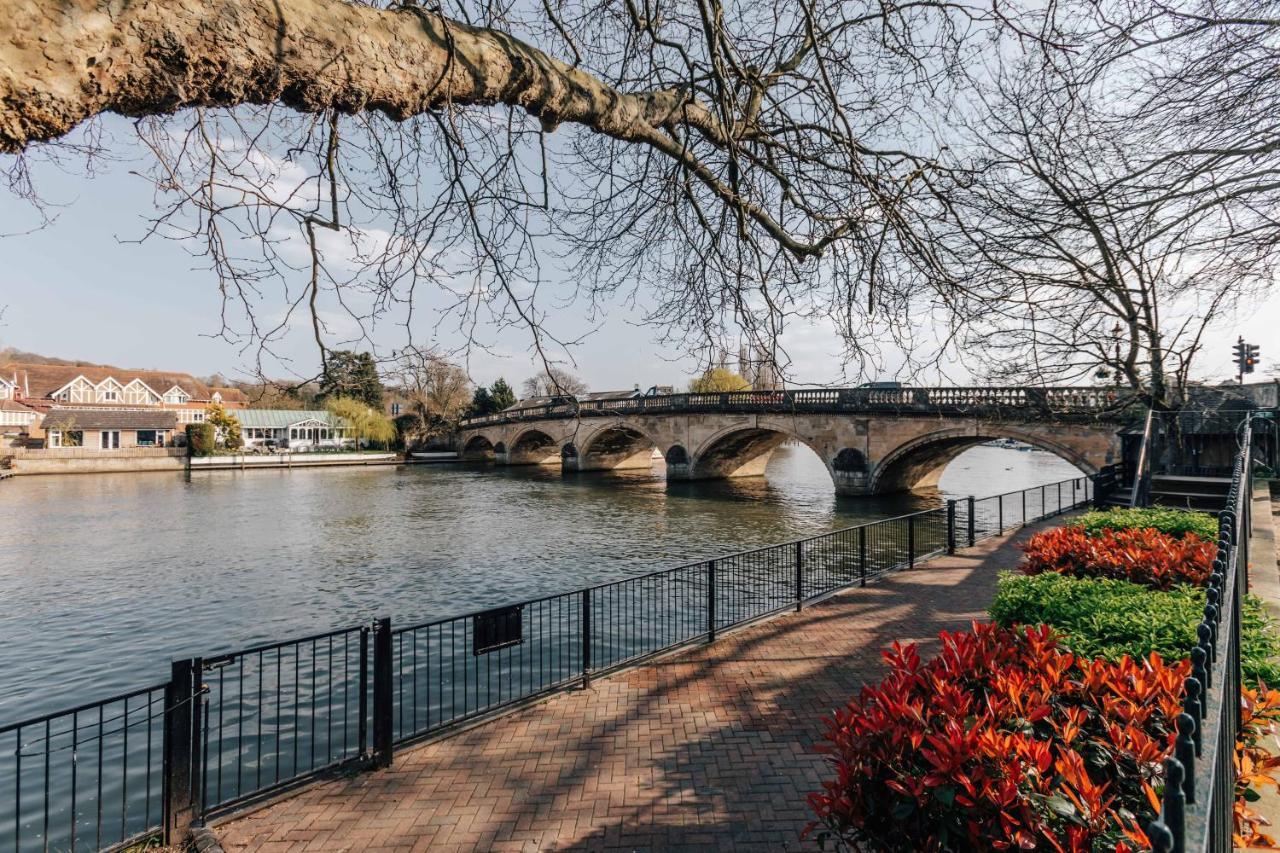 Central Modern Flat For 4-6 & Dedicated Parking Henley-on-Thames Eksteriør billede